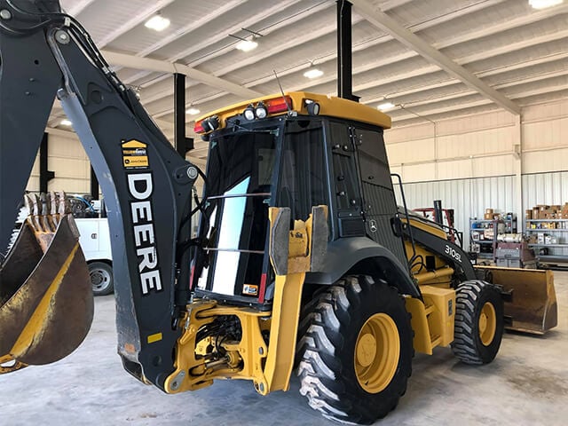 Game Heavy Hauling Deere 301SL backhoe loader Deere 301SL backhoe loader